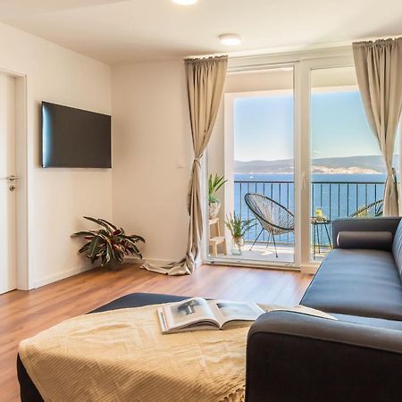 Sea View Apartment Целина Екстериор снимка