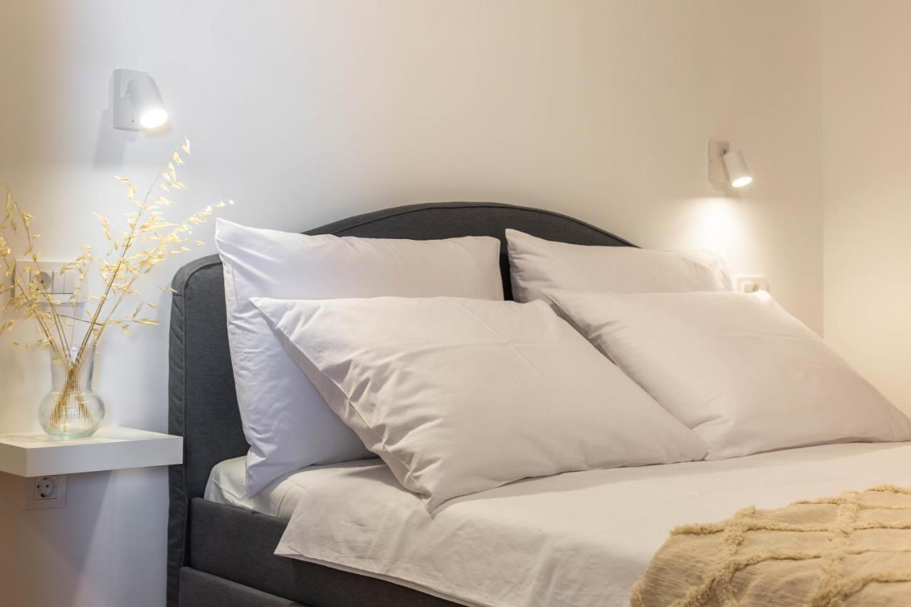 Sea View Apartment Целина Екстериор снимка